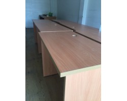  THANH LÝ BÀN LÀM VIỆC 50x90, MẶT BÀN 25 LI, SL 8, VÀNG VÂN GỖ